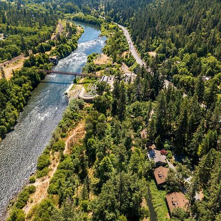 Weasku Inn Grants Pass Bagian luar foto