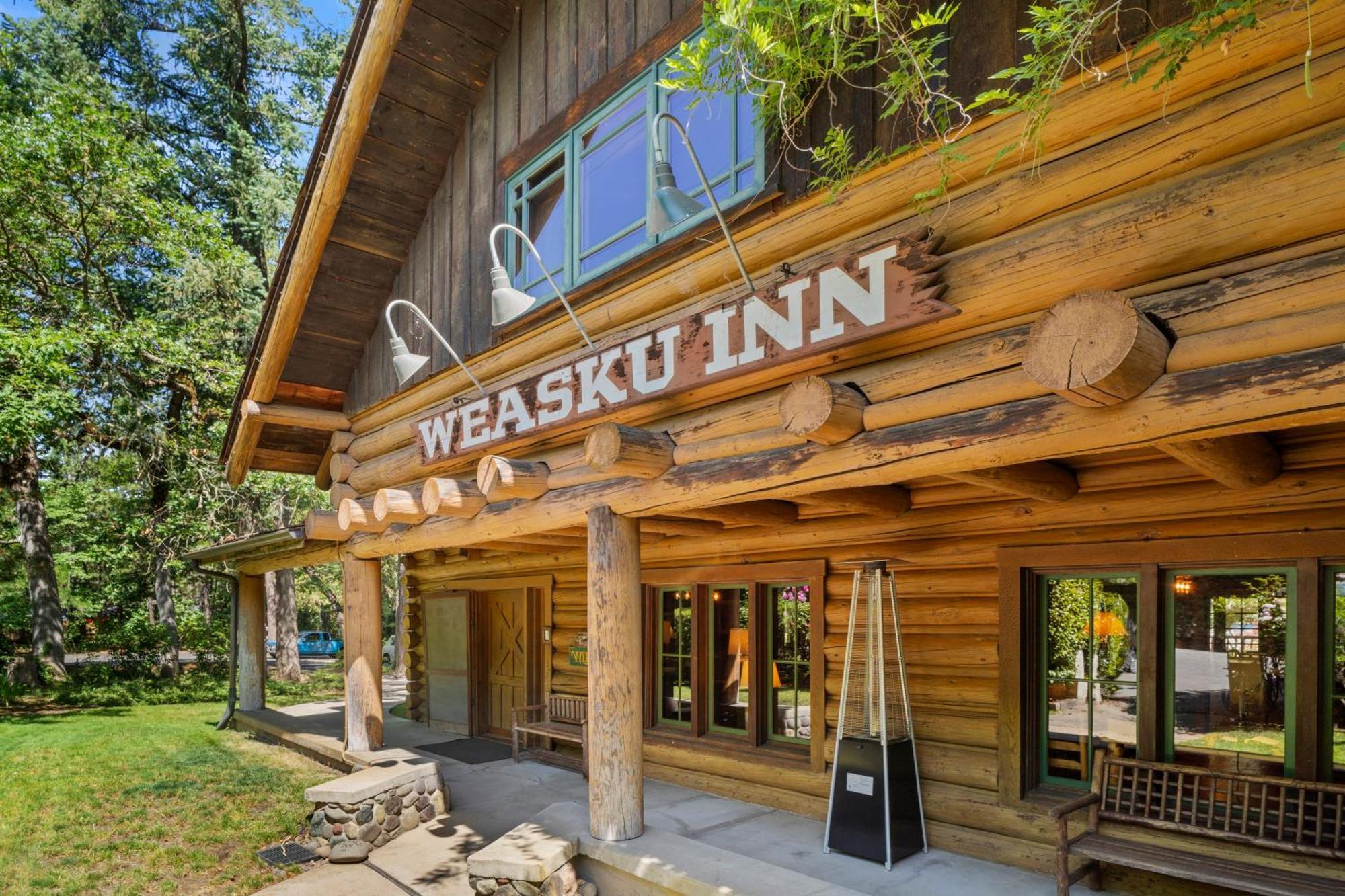 Weasku Inn Grants Pass Bagian luar foto